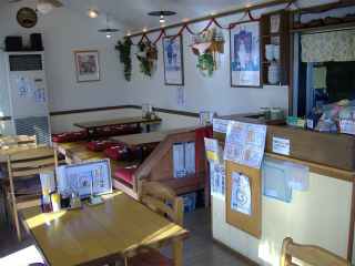 中華料理 ウーロン菜館